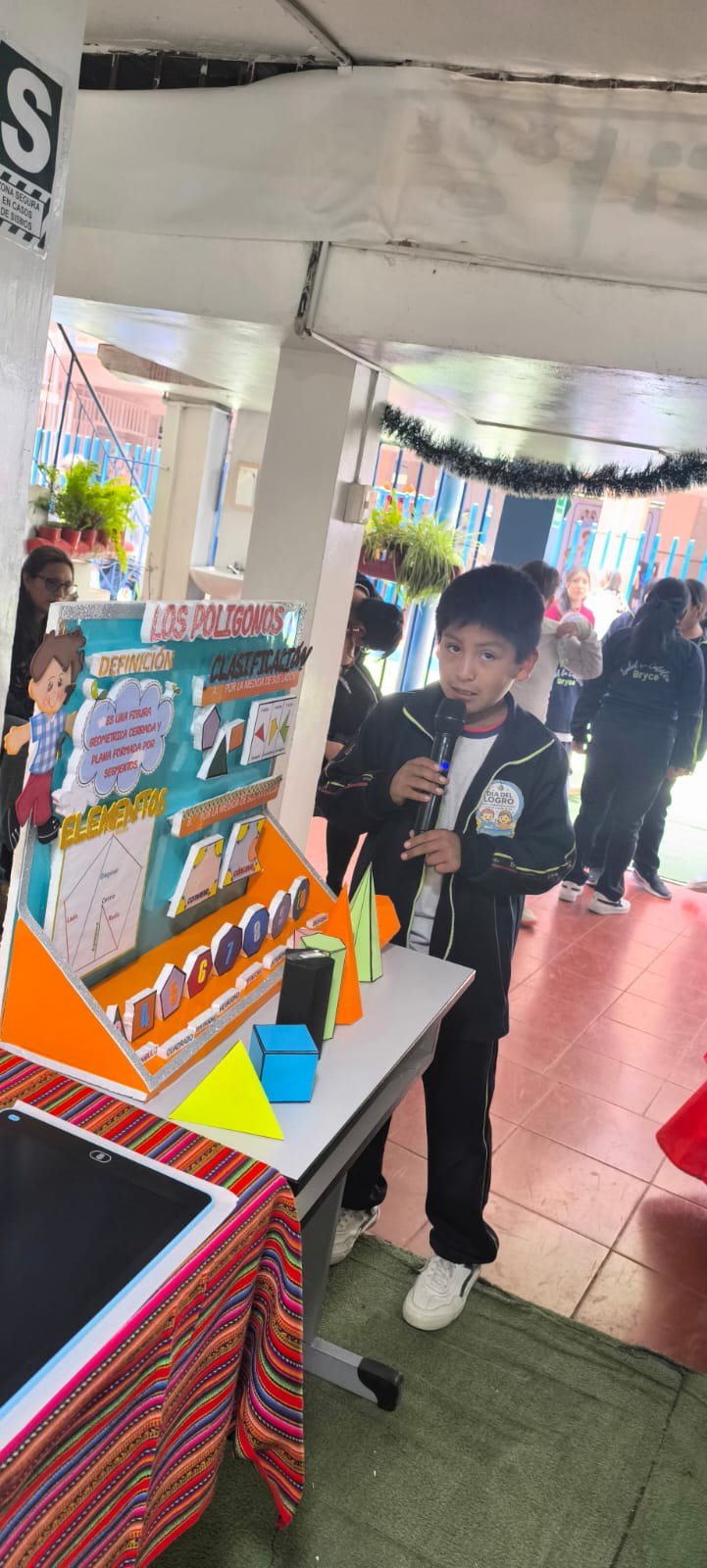 Niños aprendiendo matemáticas